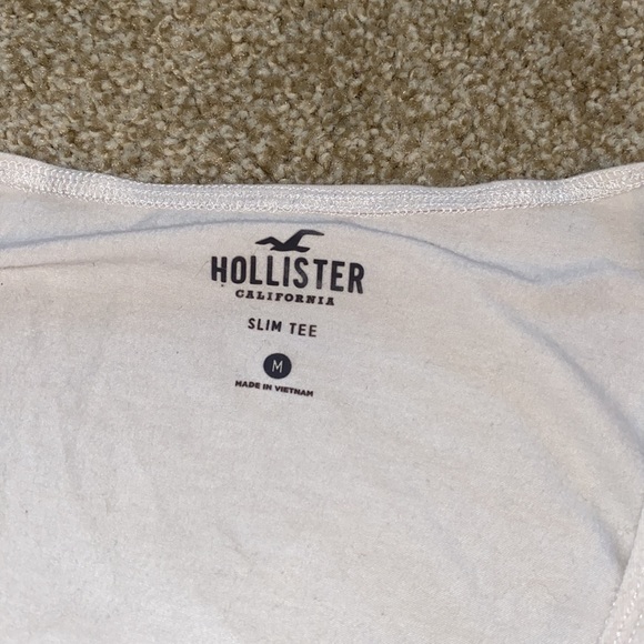 Hollister crop top w twist but stretchy - Picture 2 of 3